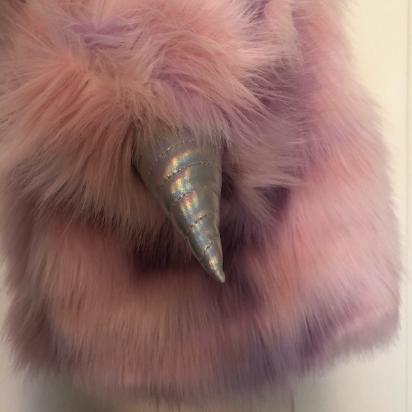 NWT Kids Unicorn fur vest Size XS, 4 - Picture 2 of 2